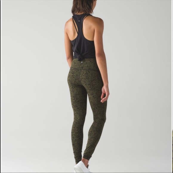 Lululemon - Picture 2 of 11